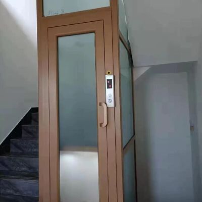 Lift Rumah Hidraulik 4,7 kW yang dapat disesuaikan 3 m ruang kepala, desain tanpa lubang