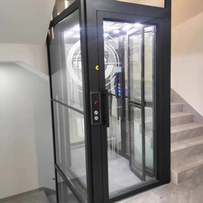 Lift hidraulik dengan pintu otomatis