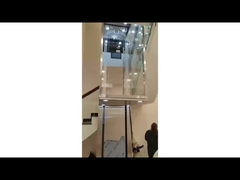 Lift kabin telanjang